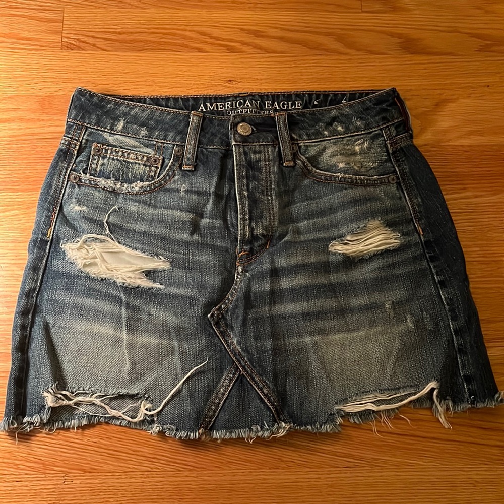 American eagle jean skirt